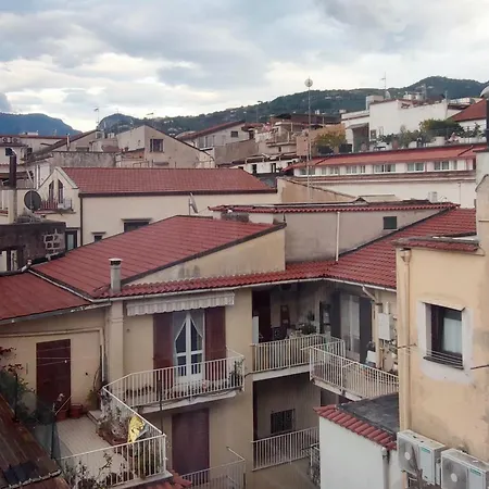 Archway Nine Apartment *