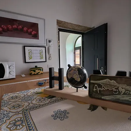 Archway Nine Apartment