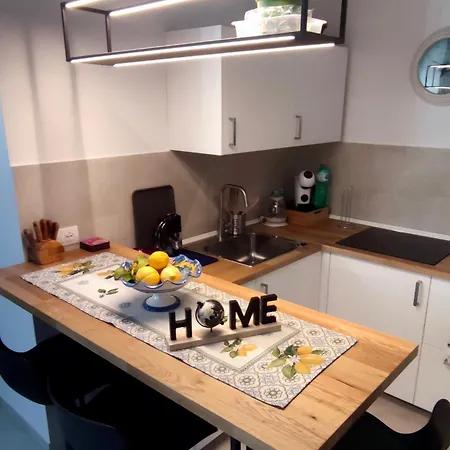 Archway Nine Сорренто